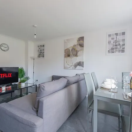 Stylish 2 Bed House Near O2 Arena, Excel & City Airport